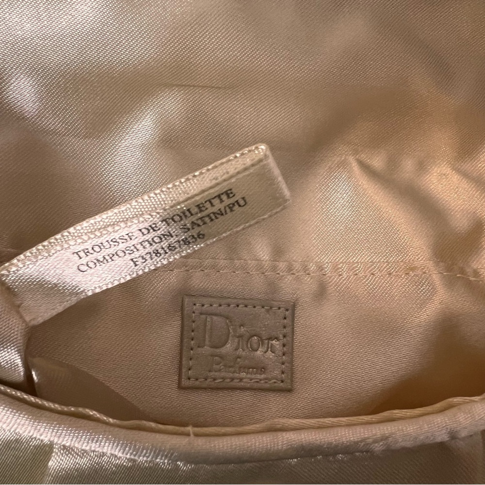 DIOR Elegant Goldtone Satin Parfum Bag, excellent condition ❤️❤️❤️ - Picture 9 of 11
